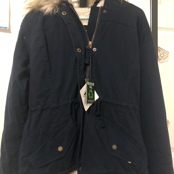 COPY - Hollister jacket - Picture 3 of 4